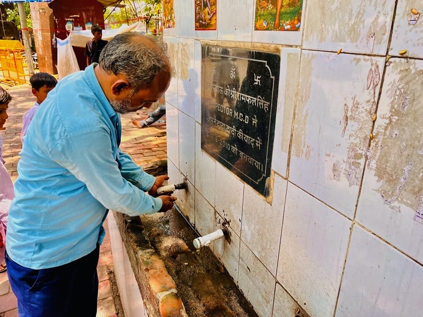no water in a water kiosk even as heat wave conditions continued in Delhi