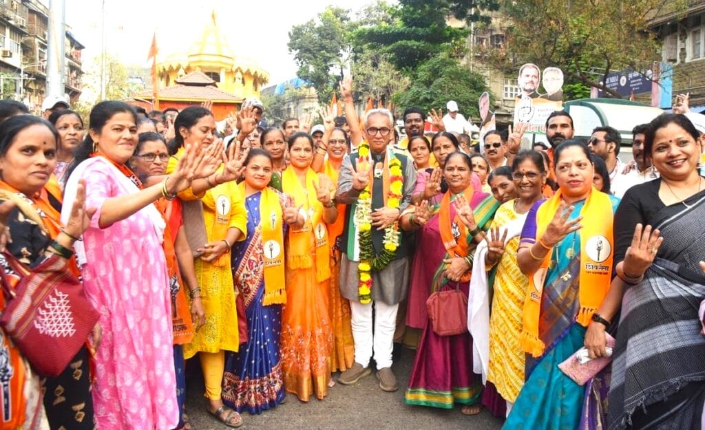 Incumbent MLA Amin Patel with supporters 
